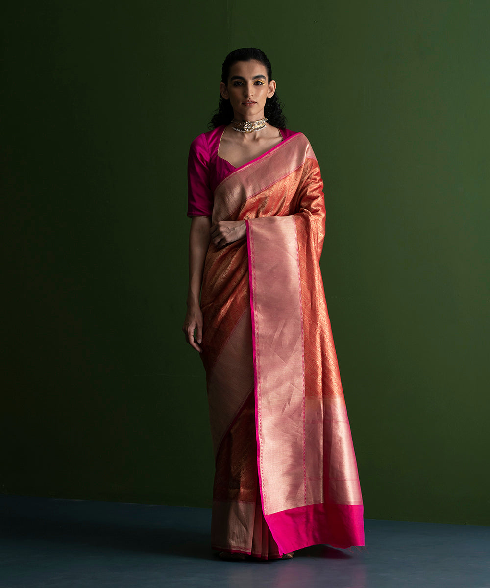 Handloom_Red_Pure_Katan_Silk_Banarasi_Saree_With_Chevron_Pink_Border_WeaverStory_02