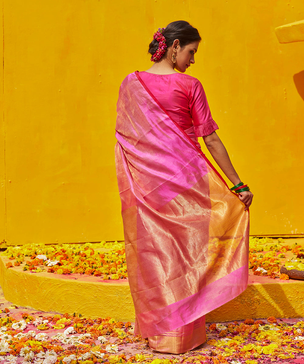 Handloom_Pink_Tissue_Chanderi_Saree_With_Golden_Border_And_Red_Selvedge_WeaverStory_03