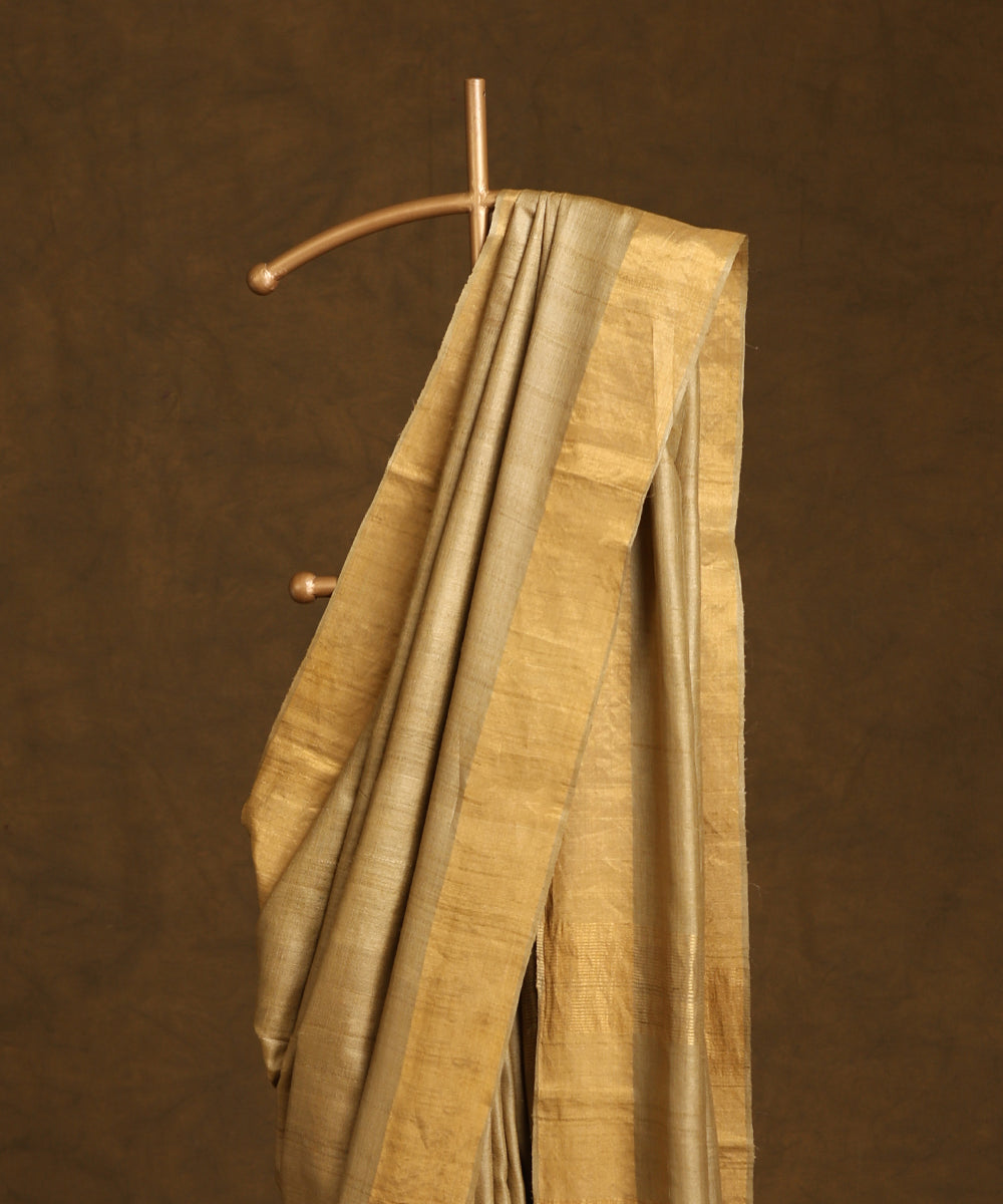 Dark_Beige_Handloom_Pure_Kosa_Silk_Saree_With_Gold_Border_WeaverStory_02