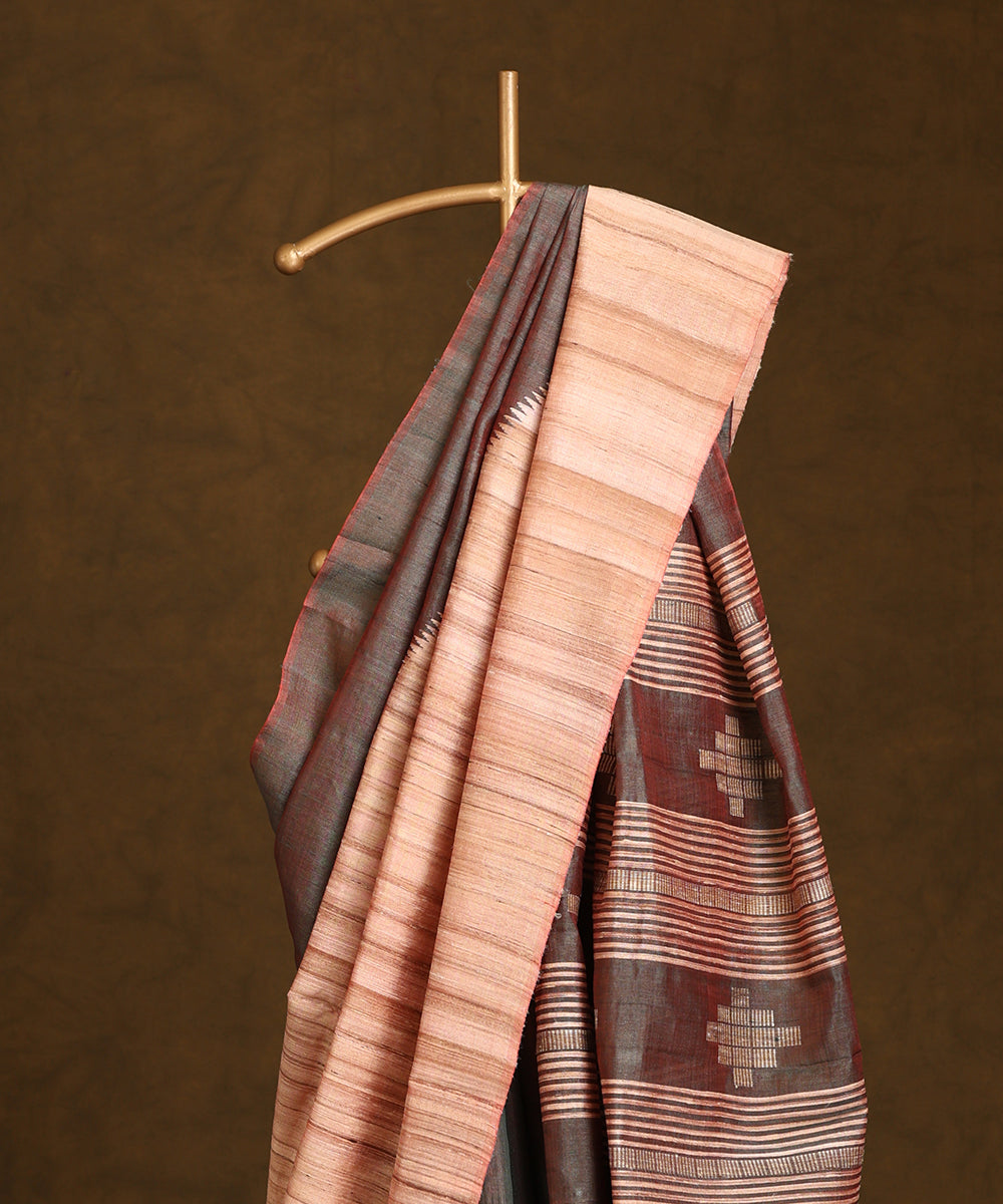 Beige_And_Brown_Handloom_Pure_Kosa_Silk_Saree_With_Temple_Border_WeaverStory_02