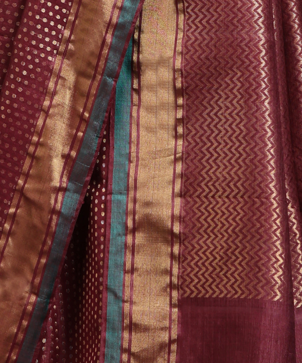 Wine_Handloom_Kosa_Silk_Saree_With_All_Over_Golden_Booti_WeaverStory_04