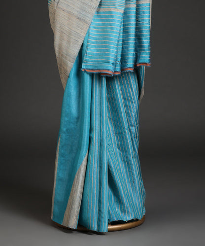 Handloom_Blue_Pure_Kosa_Silk_Saree_With_Stripes_And_Temple_Border_In_Beige_WeaverStory_03