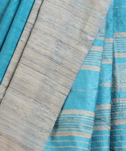Handloom_Blue_Pure_Kosa_Silk_Saree_With_Stripes_And_Temple_Border_In_Beige_WeaverStory_04