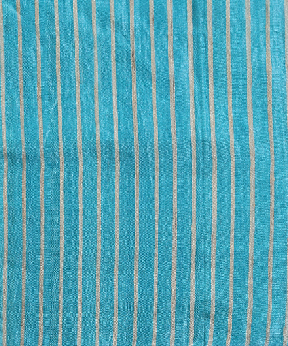 Handloom_Blue_Pure_Kosa_Silk_Saree_With_Stripes_And_Temple_Border_In_Beige_WeaverStory_05