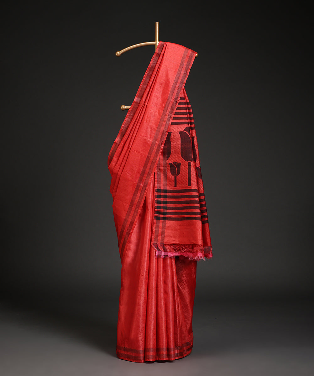 Red_Handloom_Plain_Pure_Kosa_Silk_Saree_With_Lotus_Motifs_WeaverStory_01