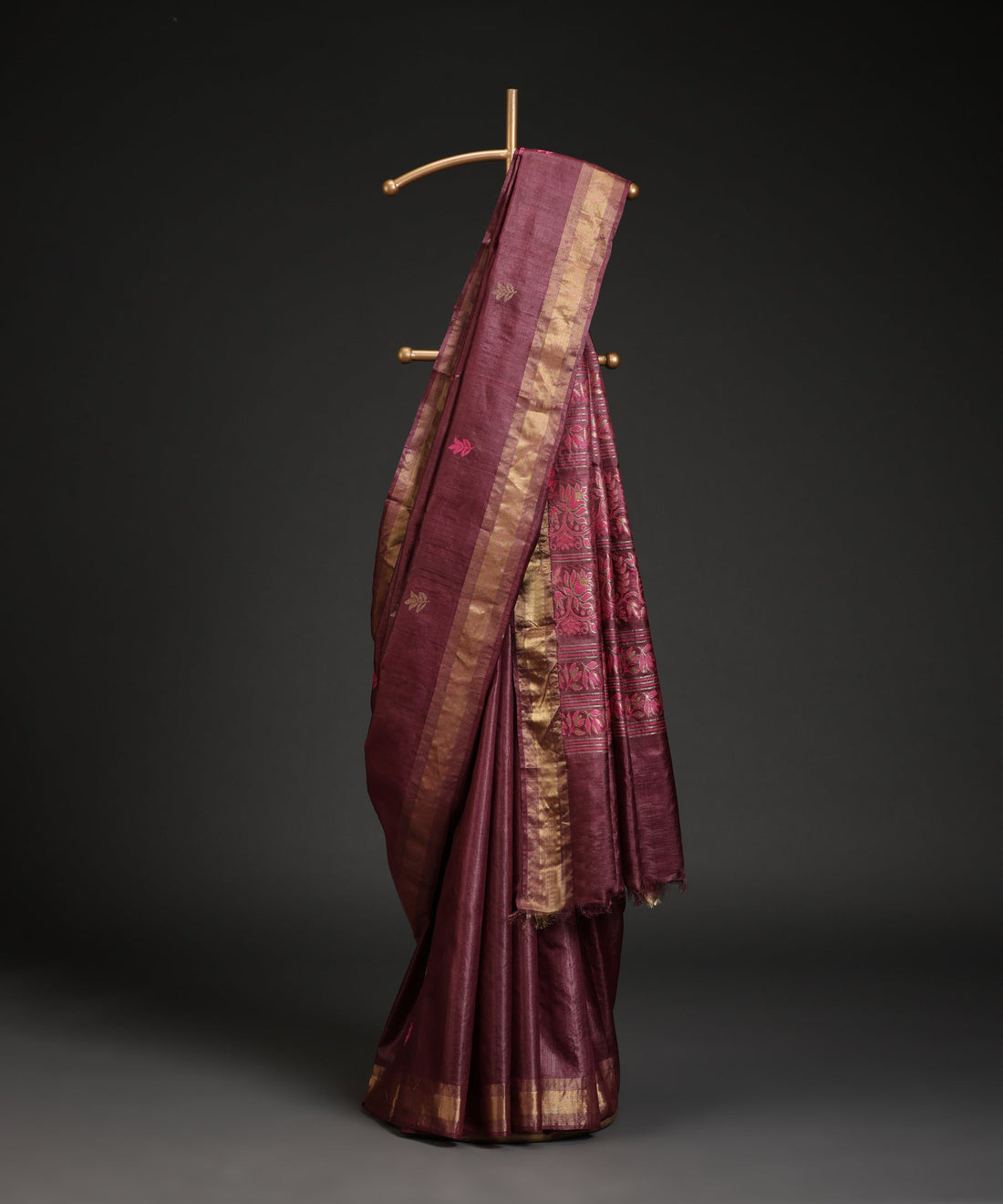 Handloom_Wine_Pure_Kosa_Silk_Saree_With_All_Over_Booti_And_Golden_Zari_Border_WeaverStory_01