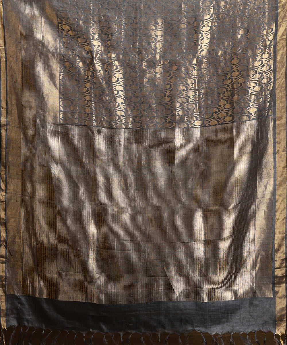 Dark_Grey_Handloom_Pure_Kosa_Silk_Saree_With_All_Over_Ambi_Jaal_WeaverStory_05