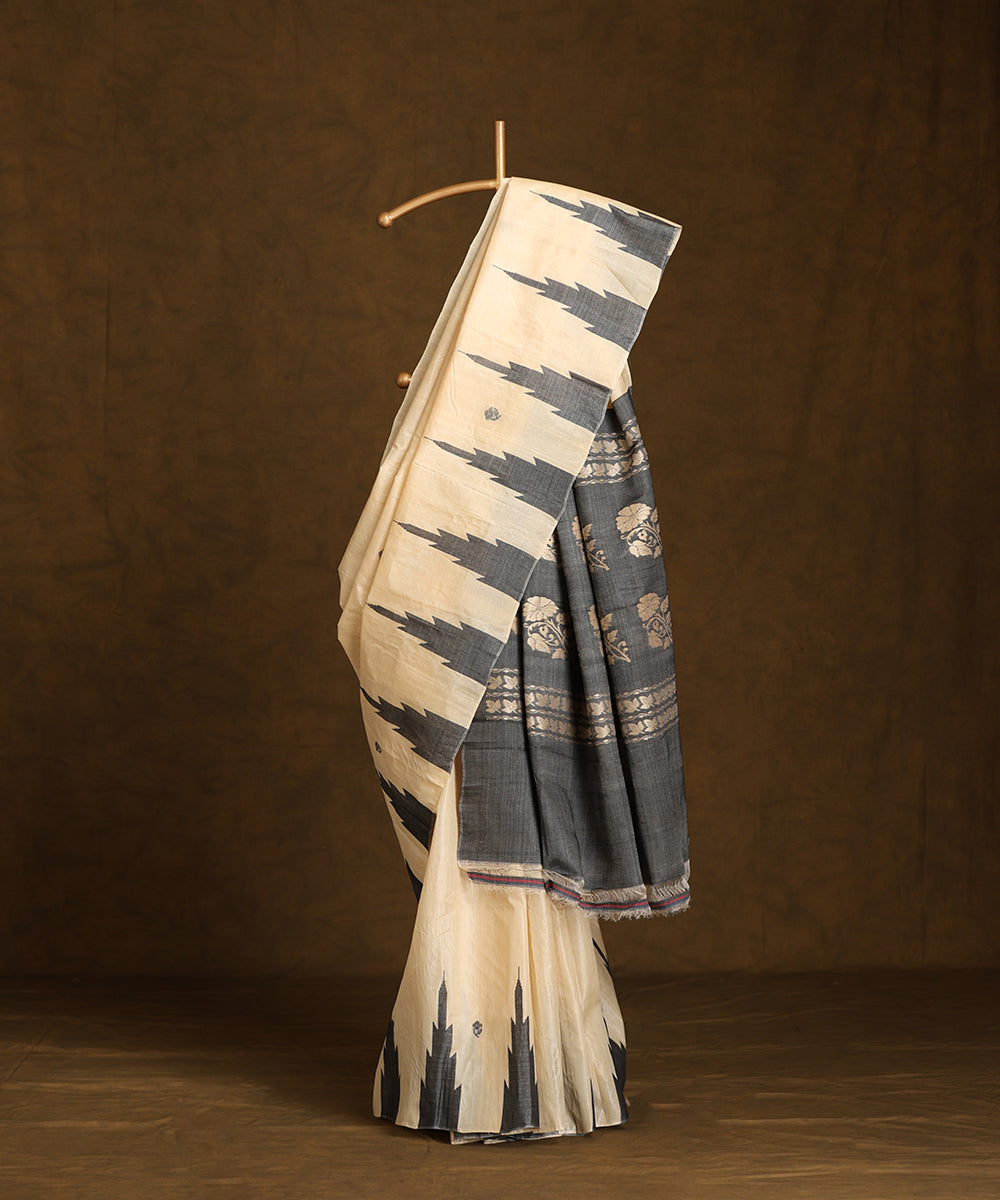 Handloom_Beige_Pure_Kosa_Silk_Saree_With_Grey_Temple_Border_And_Floral_Pallu_WeaverStory_01
