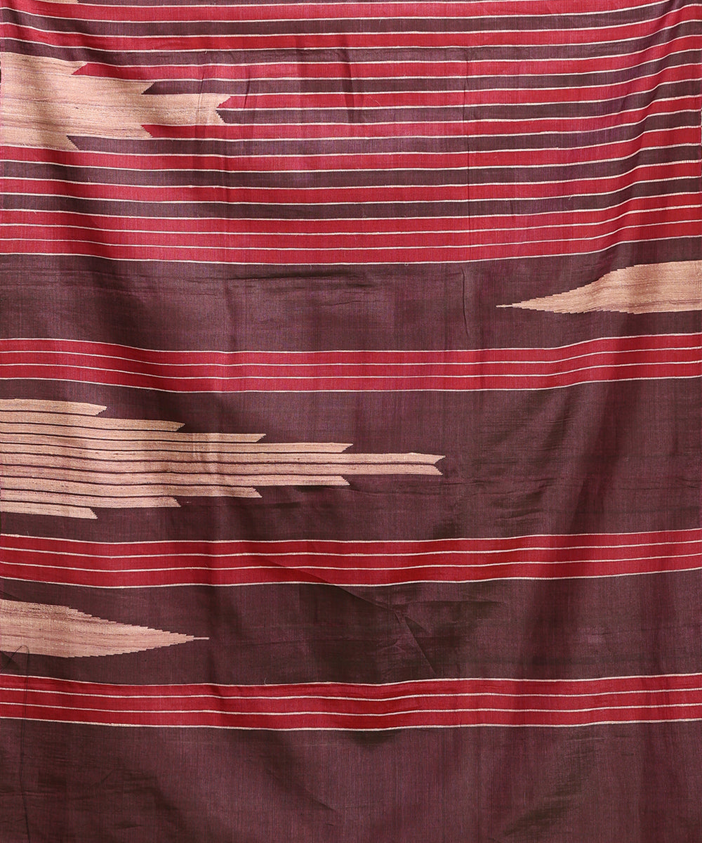 Red_And_Onion_Pink_Handloom_Pure_Kosa_Silk_Saree_With_Temple_Border_WeaverStory_05