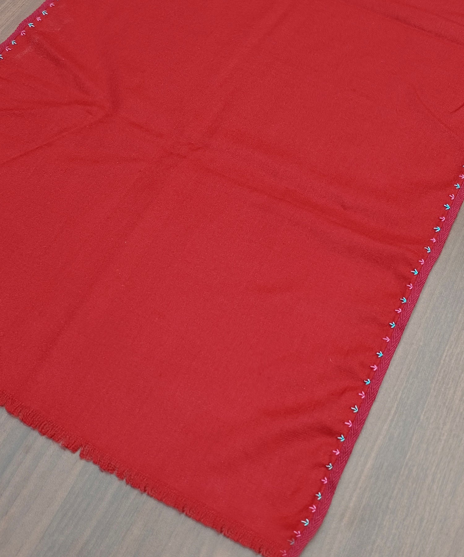 Red_handwoven_Pure_Pashmina_Stole_With_Beading_And_Thread_Work_Finishing_WeaverStory_03
