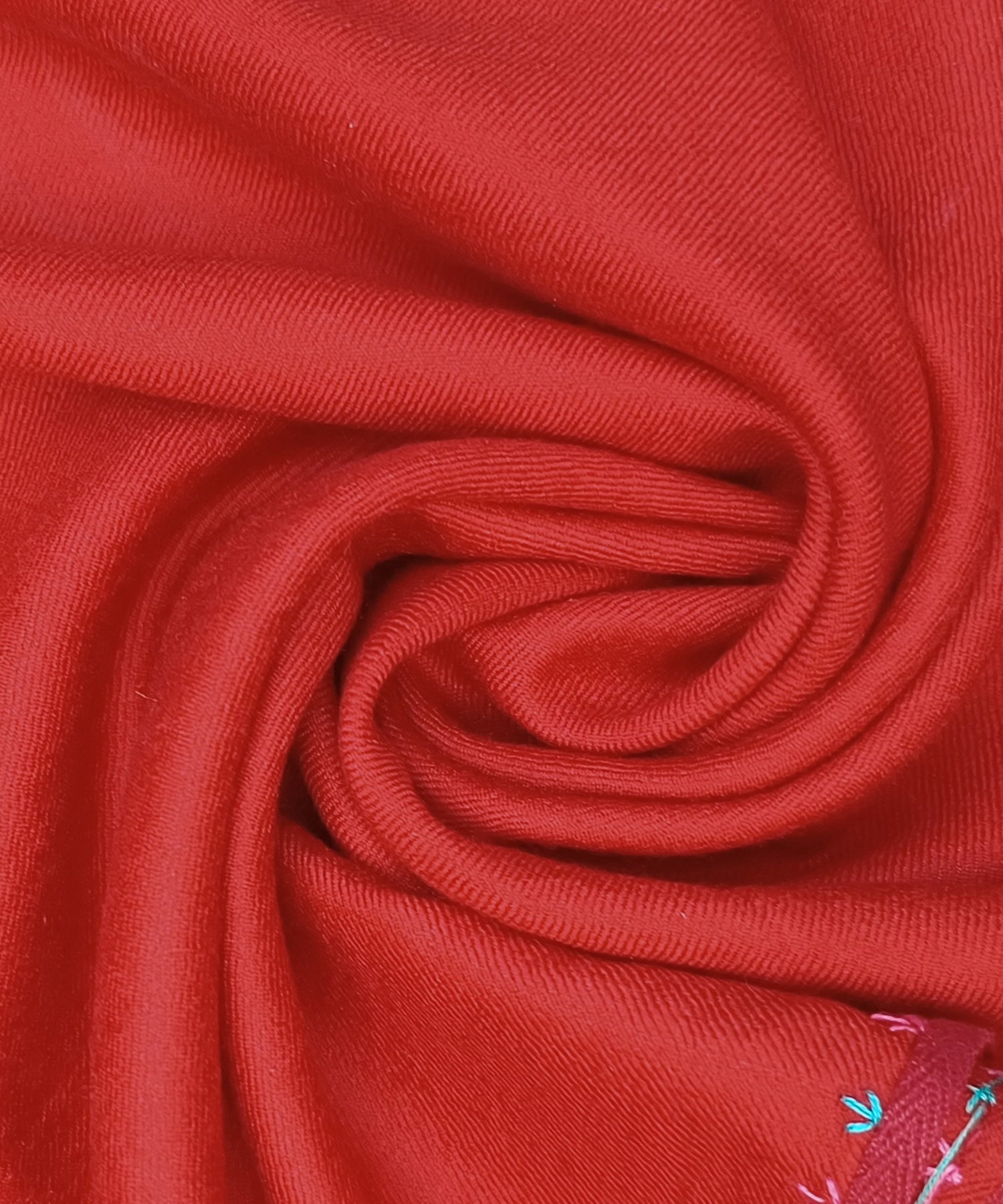 Red_handwoven_Pure_Pashmina_Stole_With_Beading_And_Thread_Work_Finishing_WeaverStory_05