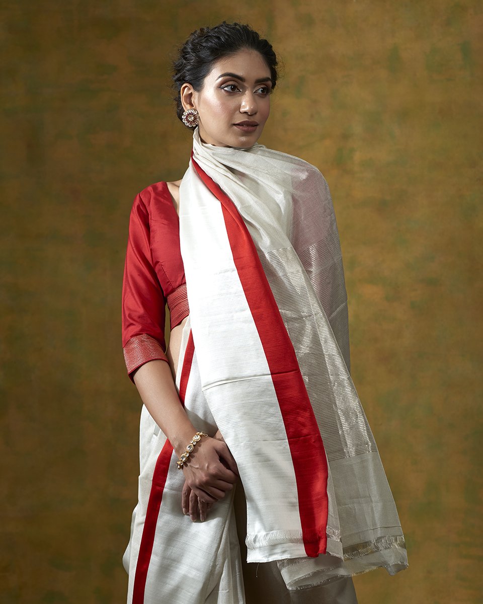 Silver_Handloom_Cotton_Tissue_Banarasi_Saree_With_White_Mashroo_Border_WeaverStory_01