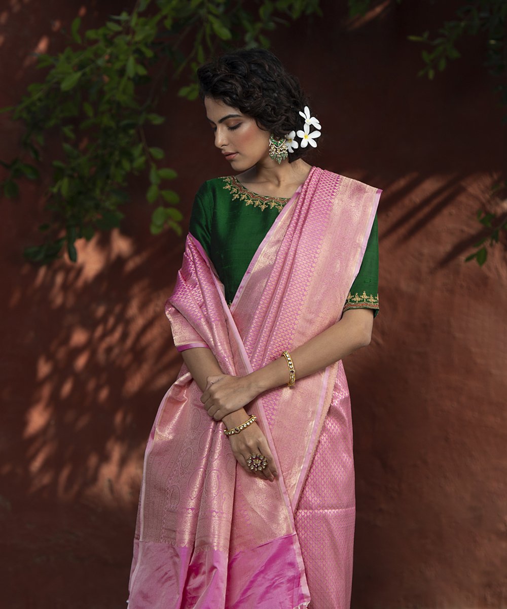 Soft_Pink_Handloom_Zari_Booti_Katan_Silk_Tanchoi_Banarasi_Saree_With_Paisleys_WeaverStory_01