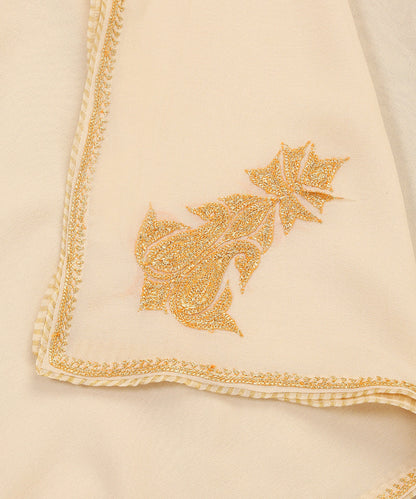 Pearl_White_Pure_Silk_Kashmiri_Tilla_Hand_Embroidered_Dupatta_With_Konia_WeaverStory_04