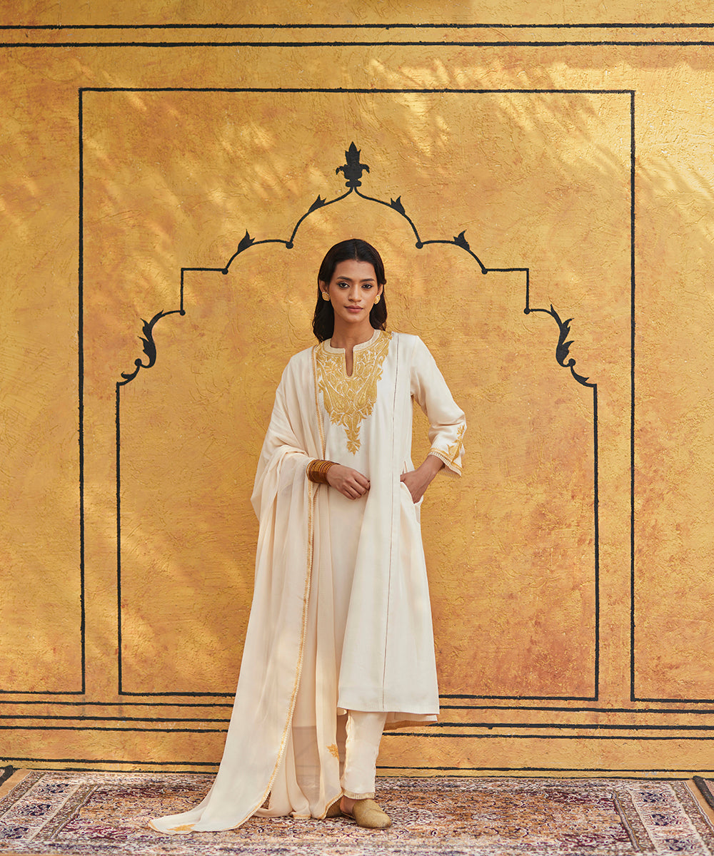 Pearl_White_Pure_Silk_Tilla_Hand_Embroidered_Suit_With_Pants_And_Dupatta_WeaverStory_01
