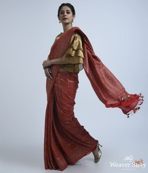 Bright_red_banarasi_saree_with_bandhej_WeaverStory_02