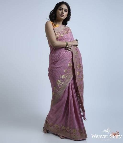 Mauve_banarasi_tanchoi_saree_woven_in_fine_georgette._WeaverStory_02