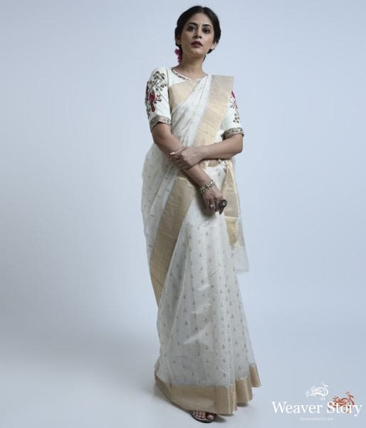 White_cotton_silk_saree_with_heavy_pallu_WeaverStory_02