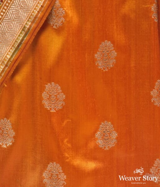 Yellow_gold_kadhwa_with_meenakari_border_WeaverStory_03