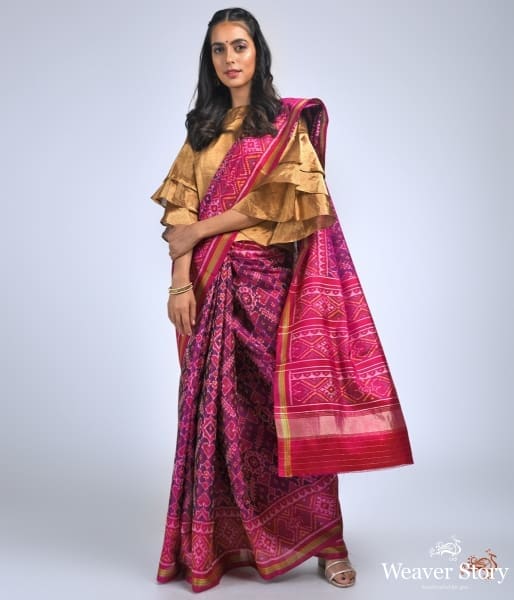 Pure_silk_Gujarat_Patola_saree_in_Purple_and_Pink_combination_WeaverStory_02