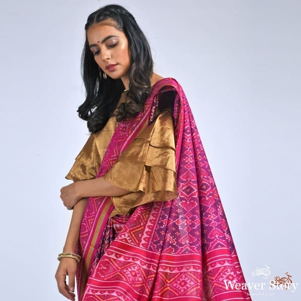 Pure_silk_Gujarat_Patola_saree_in_Purple_and_Pink_combination_WeaverStory_01