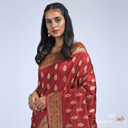 Deep_Mahroon_Kadhwa_booti_katan_silk_saree_WeaverStory_01