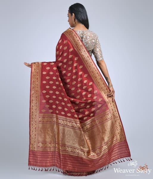 Deep_Mahroon_Kadhwa_booti_katan_silk_saree_WeaverStory_04