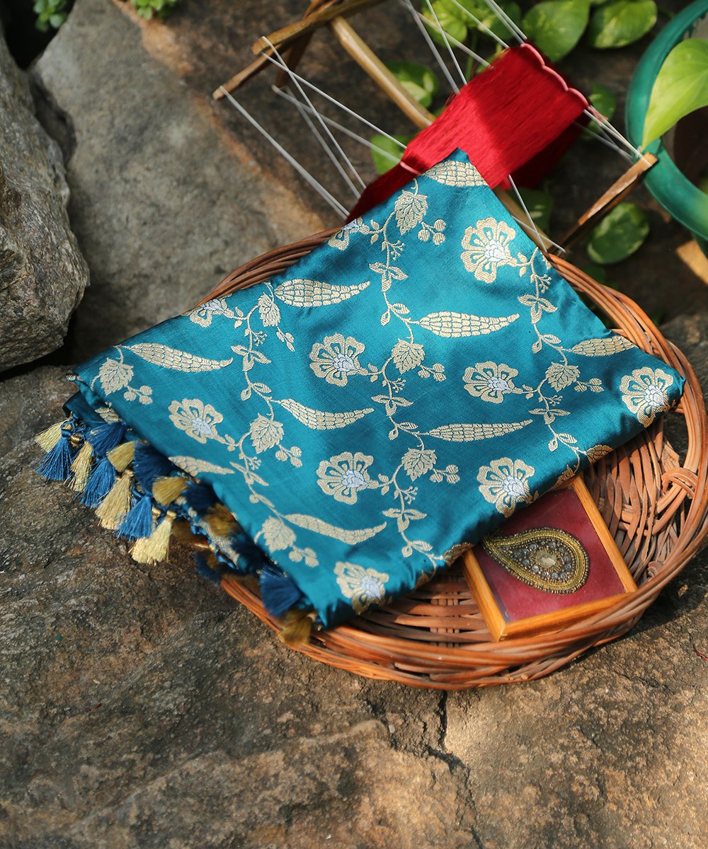 Teal_Blue_Handloom_Pure_Katan_Silk_Kadhwa_Jangla_Banarasi_Dupatta_WeaverStory_01