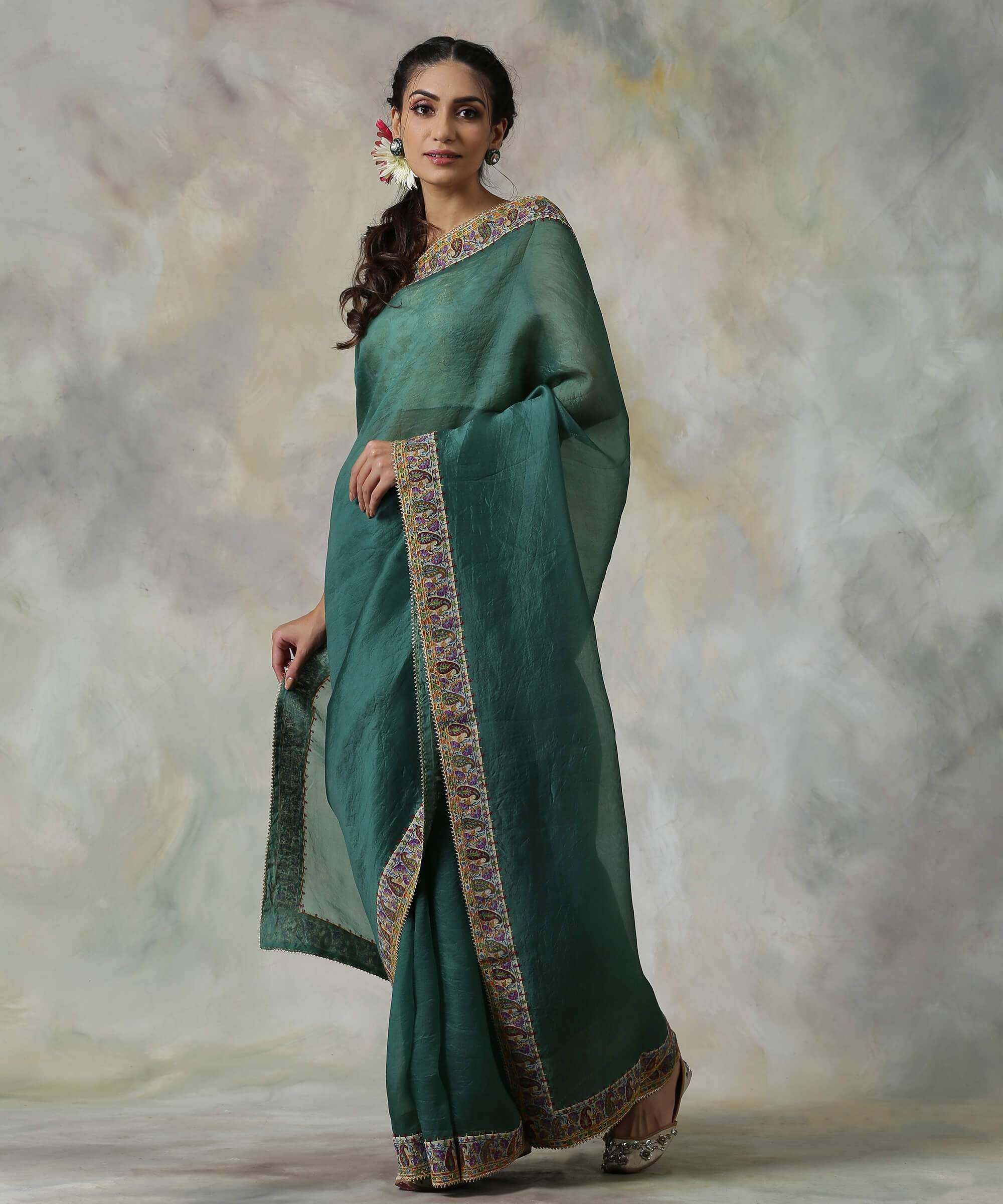 Persian_Green_Organza_Saree_With_with_Hand_Appliqued_Sozni_Needle_Work_Border_WeaverStory_02