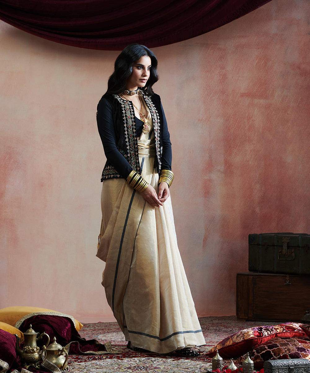 Black_Velvet_Half_Stitched_Jacket_With_Hand_Embroidered_Zardozi_Work_WeaverStory_03