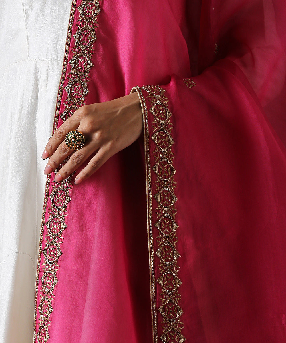 Pink_Hand_Embroidered_Organza_Dupatta_With_Heavily_Embroidered_Border_WeaverStory_03