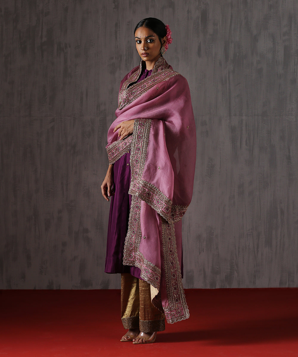 Onion_Pink_Hand_Embroidered_Organza_Dupatta_With_Scalloped_Border_WeaverStory_02