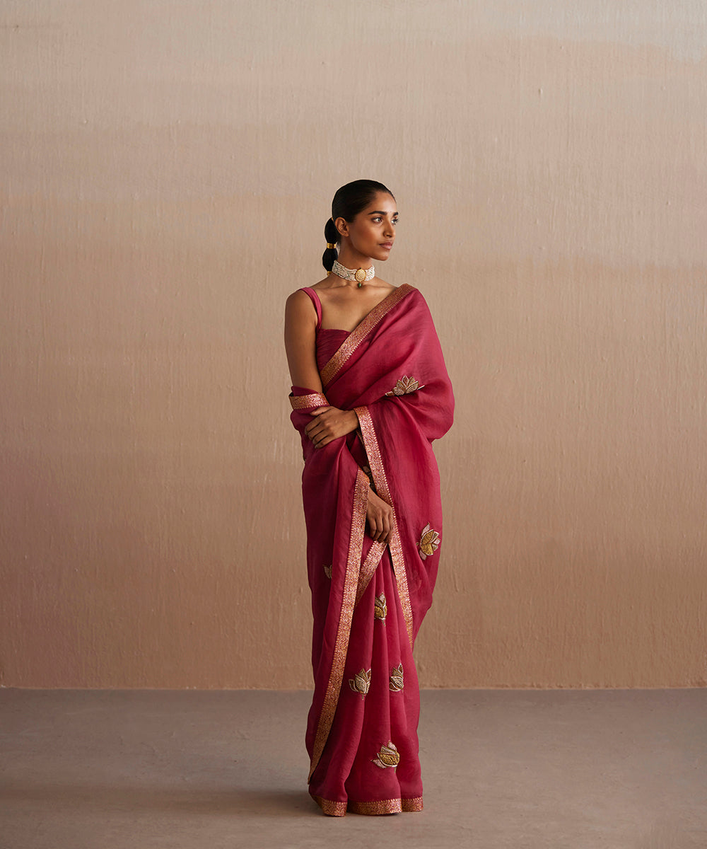 Viva_Magenta_Handloom_Organza_Saree_With_Embroidered_Lotus_Motifs_WeaverStory_01