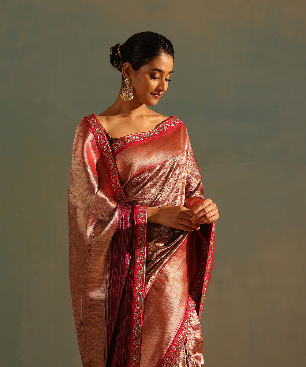 Magenta_Pink_Handloom_Kimkhab_Banarasi_Saree_With_Zardozi_Embroidery_WeaverStory_02