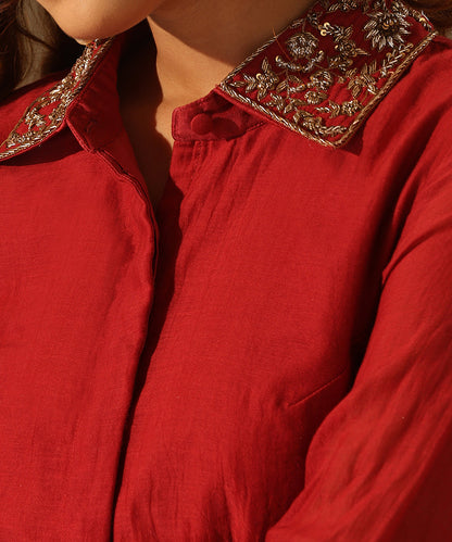 Viva_Magenta_Chanderi_Blouse_With_Hand_Embroidered_Collar_WeaverStory_04