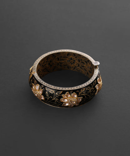 Anum_Pure_Silver_Bangle_With_Black_Enamel_And_Moissanite_Polki_WeaverStory_03