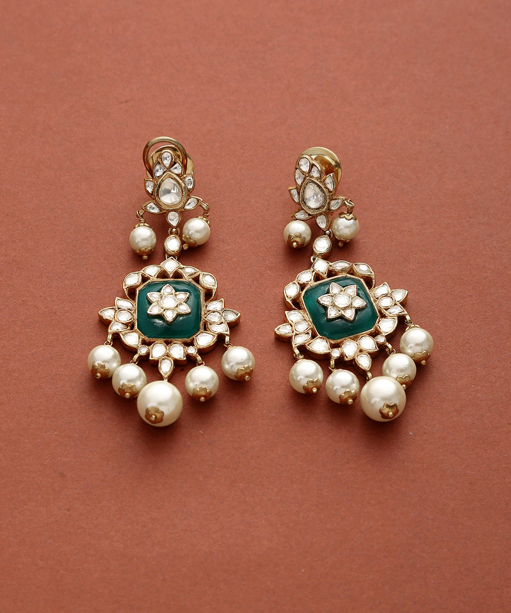 Nalin_Moissanite_Polki_Earring_Crafted_in_Pure_Silver_with_Pearl_Hanging_WeaverStory_02