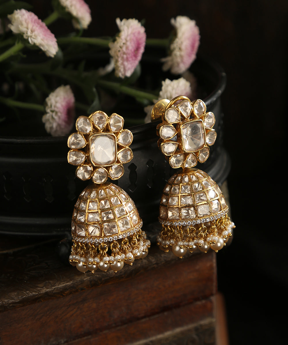 Amrapali_Handcrafted_Pure_Silver_Jhumka_With_Moissanite_Polki_WeaverStory_01