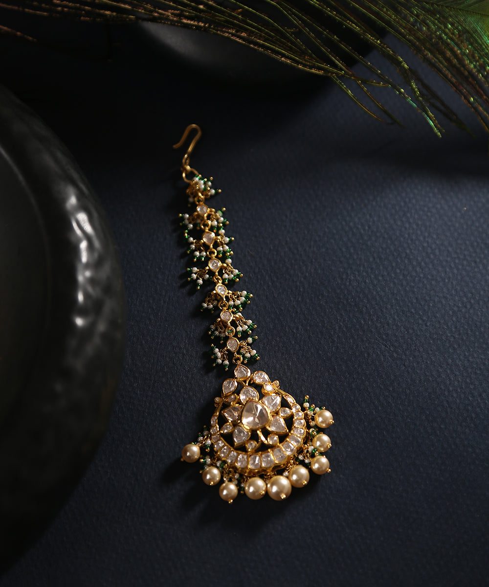 Chandnuma_Tikka_with_Moissanite_Polki_Crafted_in_Pure_Silver_WeaverStory_01