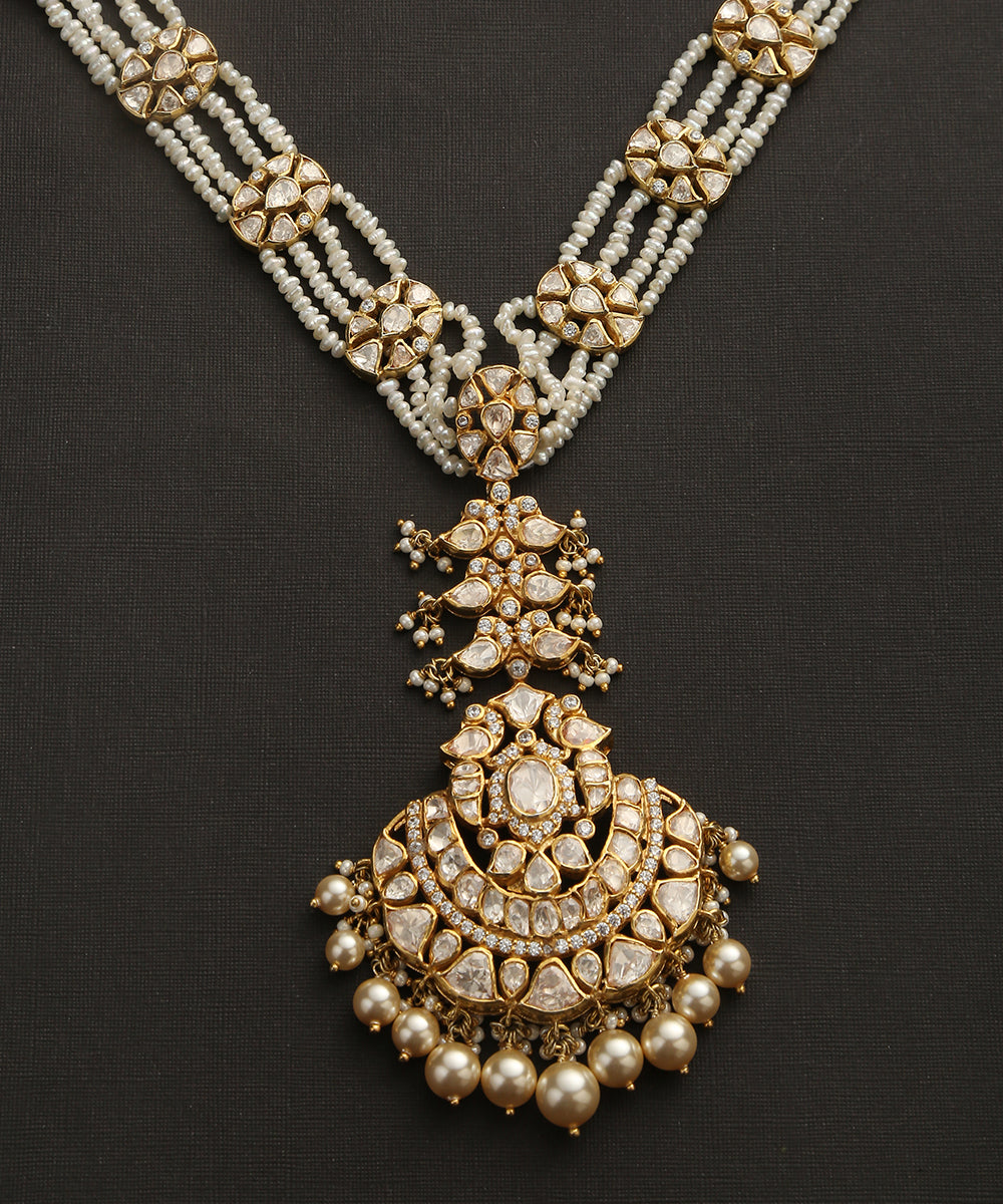 Paakhi_Handcrafted_Pure_Silver_Matha_Patti_With_Moissanite_Polki_And_Pearls_WeaverStory_03