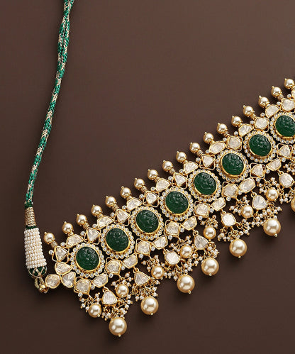 Jasmine_Pure_Silver_Moissanite_Polki_Necklace_With_Emeralds_And_Pearls_WeaverStory_03