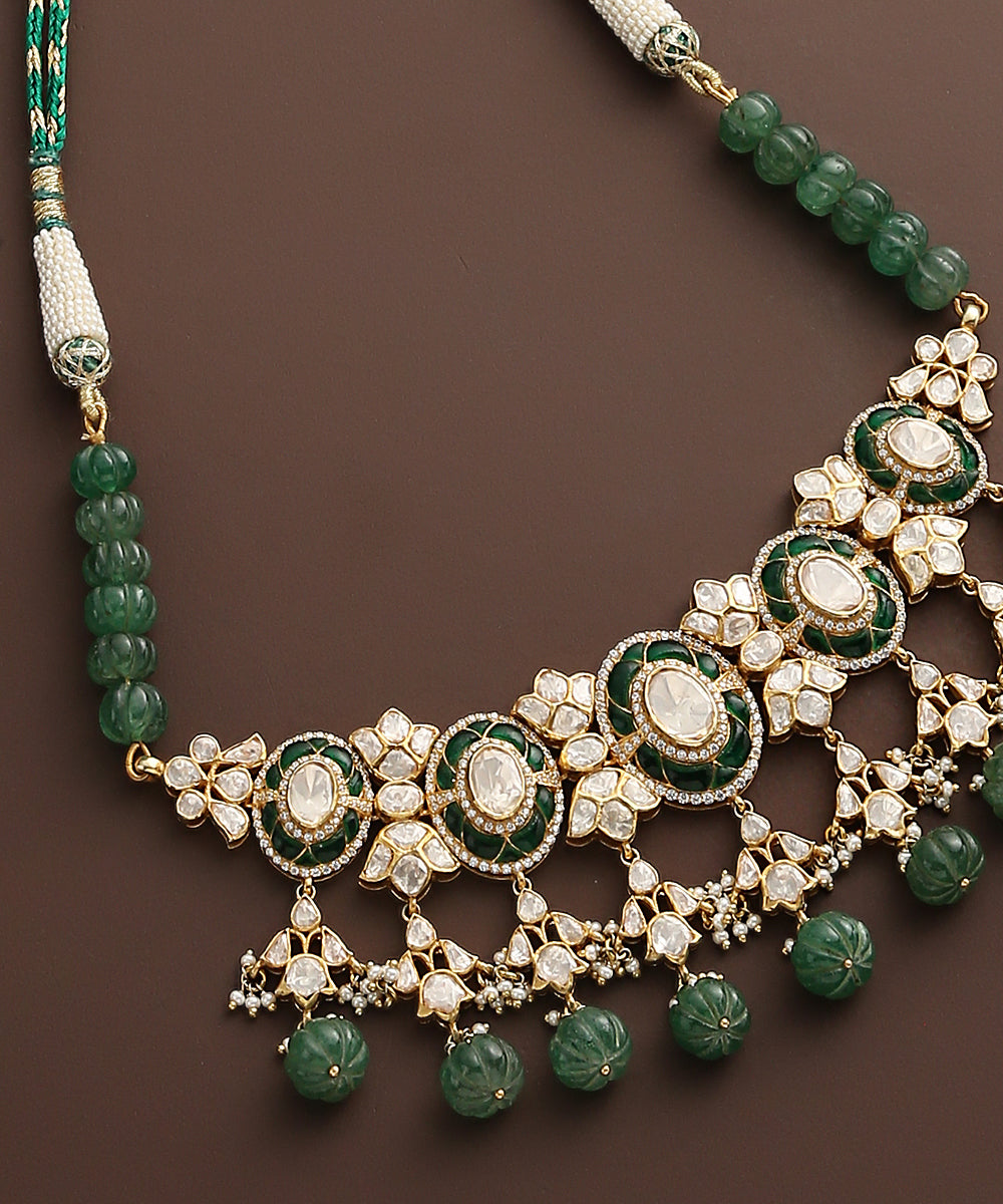 Shaina_Pure_Silver_Necklace_With_Moissanite_Polki_And_Emeralds_WeaverStory_03