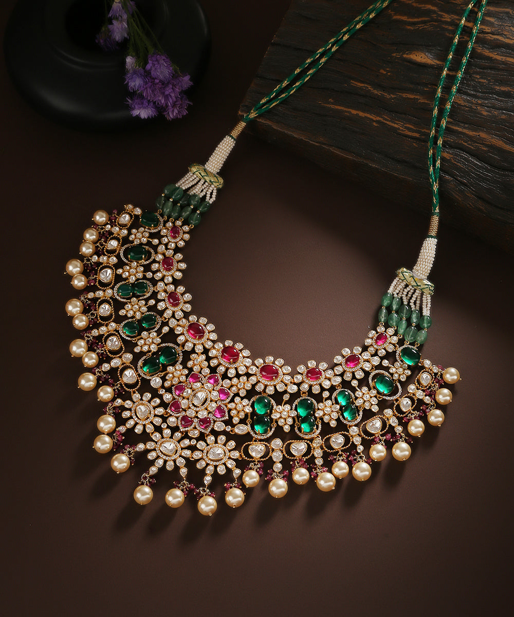 Fazeen_Moissanite_Polki_And_Emeralds_Pure_Silver_Necklace_With_Pearl_Hangings_WeaverStory_01