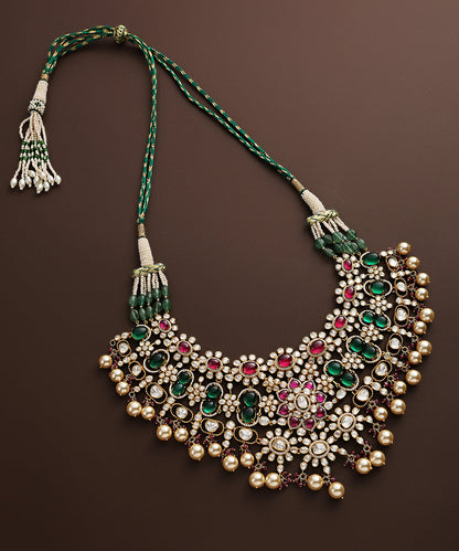 Fazeen_Moissanite_Polki_And_Emeralds_Pure_Silver_Necklace_With_Pearl_Hangings_WeaverStory_02