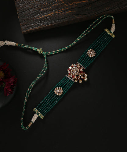 Brinda_Moissanite_Polki_Necklace_Handcrafted_In_Pure_Silver_With_Pearls_And_Emeralds_WeaverStory_01