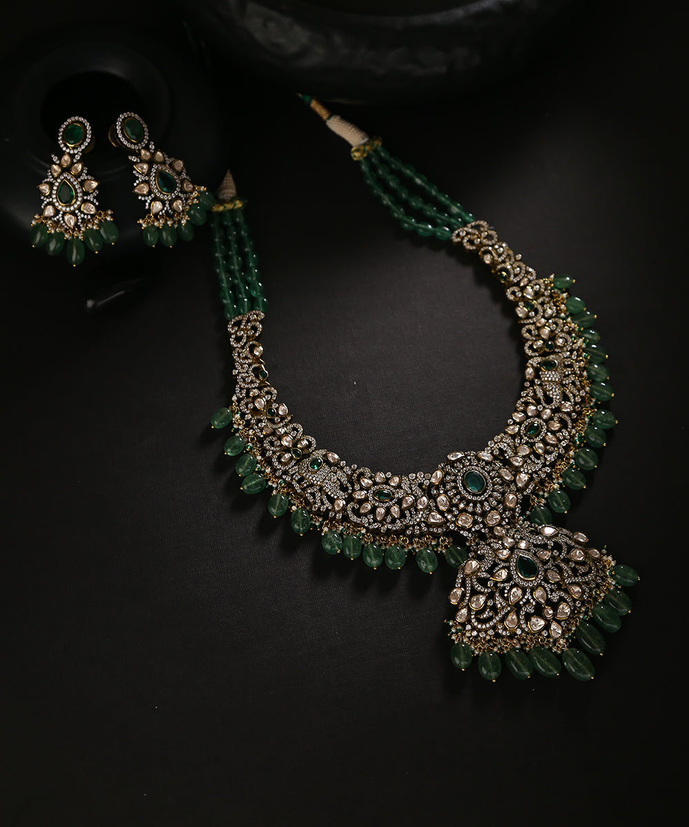 Handcrafted_Alize_Pure_Silver_Necklace_Set_With_Moissanite_Polki_And_Emeralds_WeaverStory_01