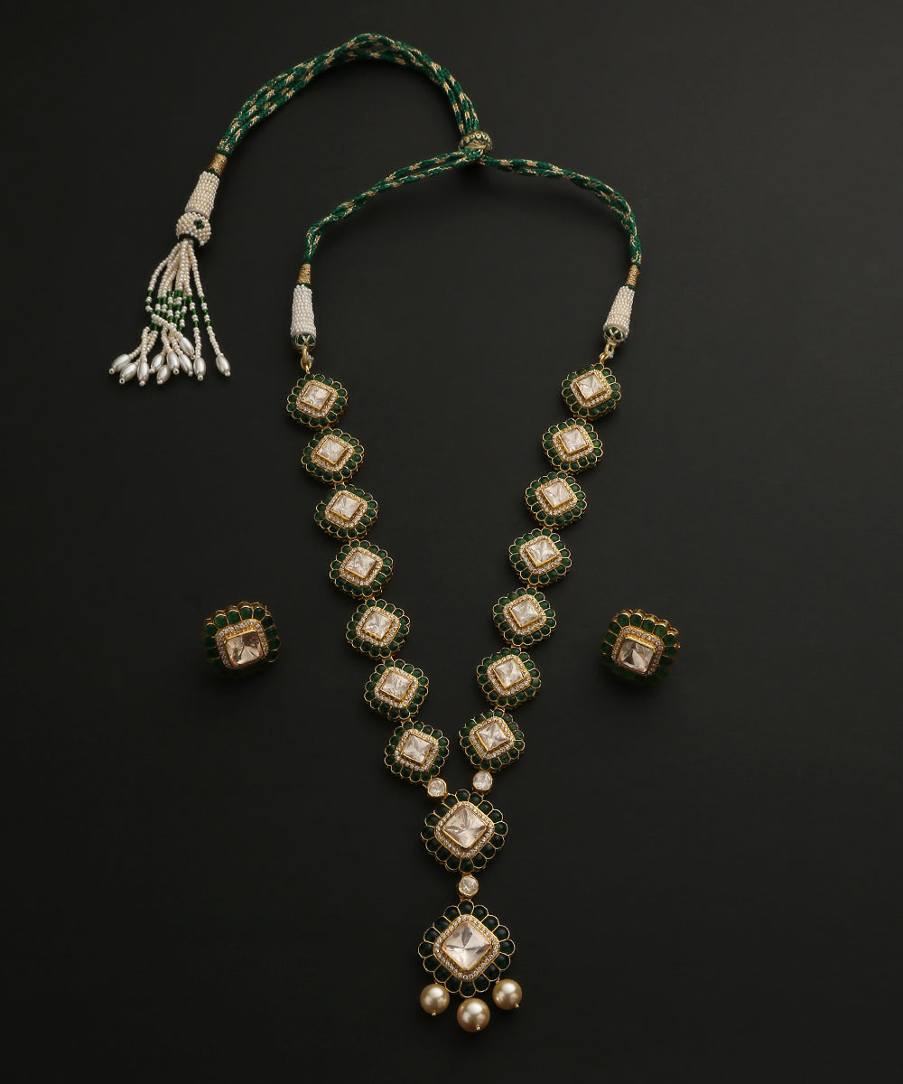 Bareera_Necklace_Set_With_Moissanite_Polki,_Green_Stones_And_Pearls_Handcrafted_in_Pure_Silver_WeaverStory_02