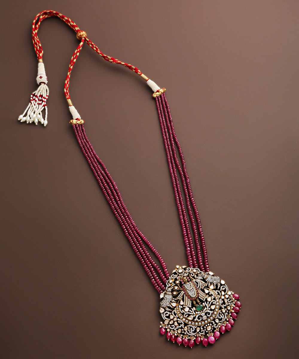 Funoon_Pure_Silver_Necklace_With_Ruby_And_Moissanite_Polki_WeaverStory_02