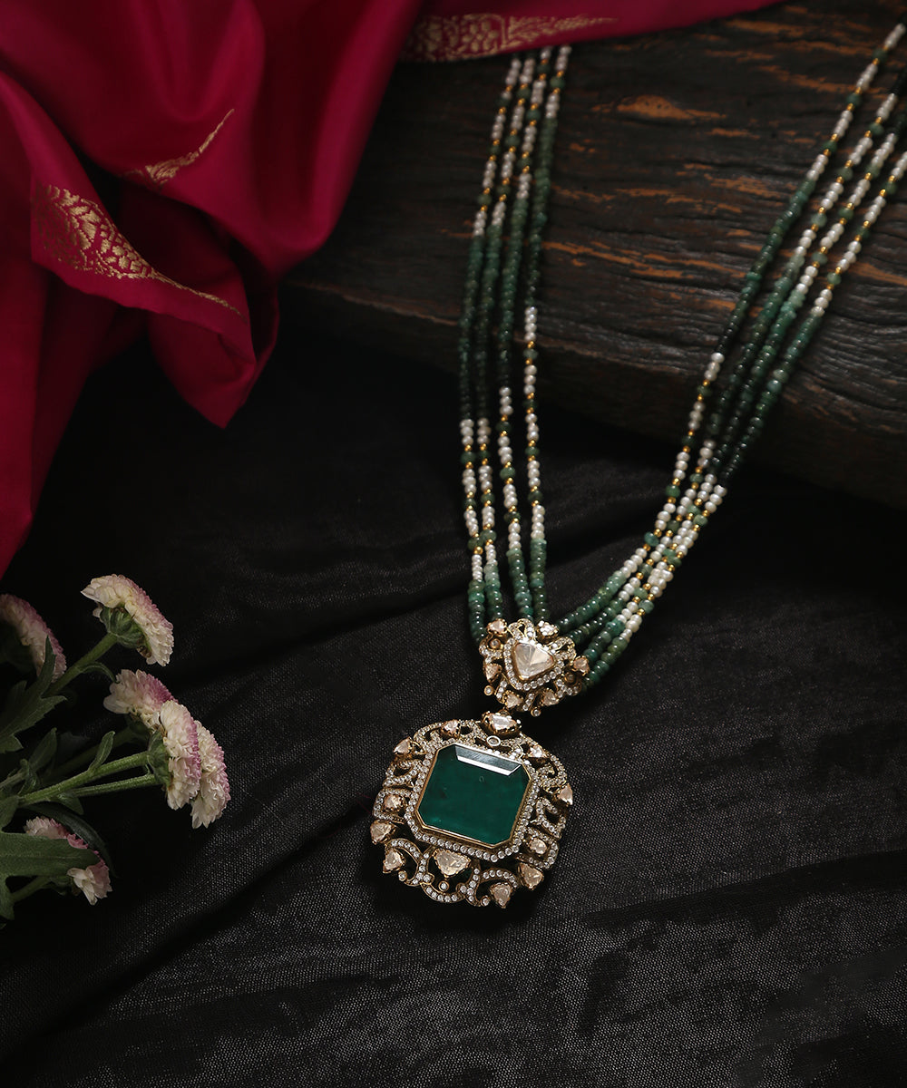 Agira_Handcrafted_Pure_Silver_Pendant_Necklace_With_Emeralds_And_Moissanite_Polki_WeaverStory_01