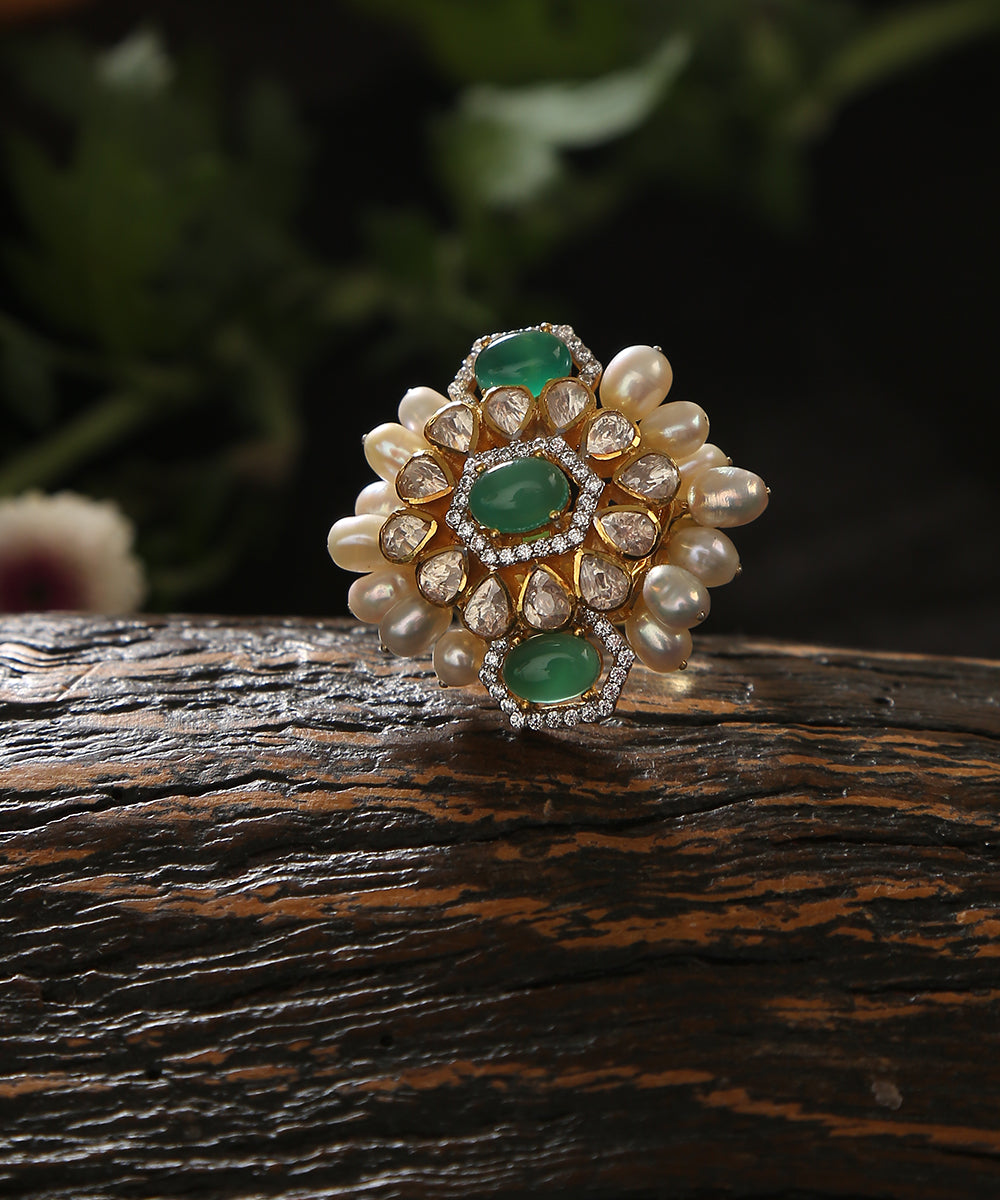 Jayde_Handcrafted_Pure_Silver_Ring_With_Emeralds_And_Moissanite_Polki_WeaverStory_01